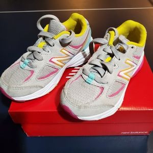New Balance Sneaker Lace Up Toddler Girls Size 11
